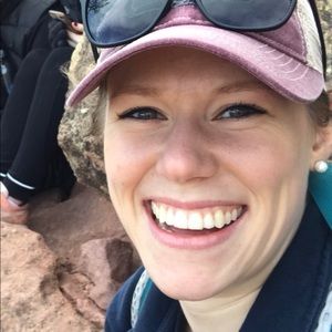 Meet your Posher, Mallory